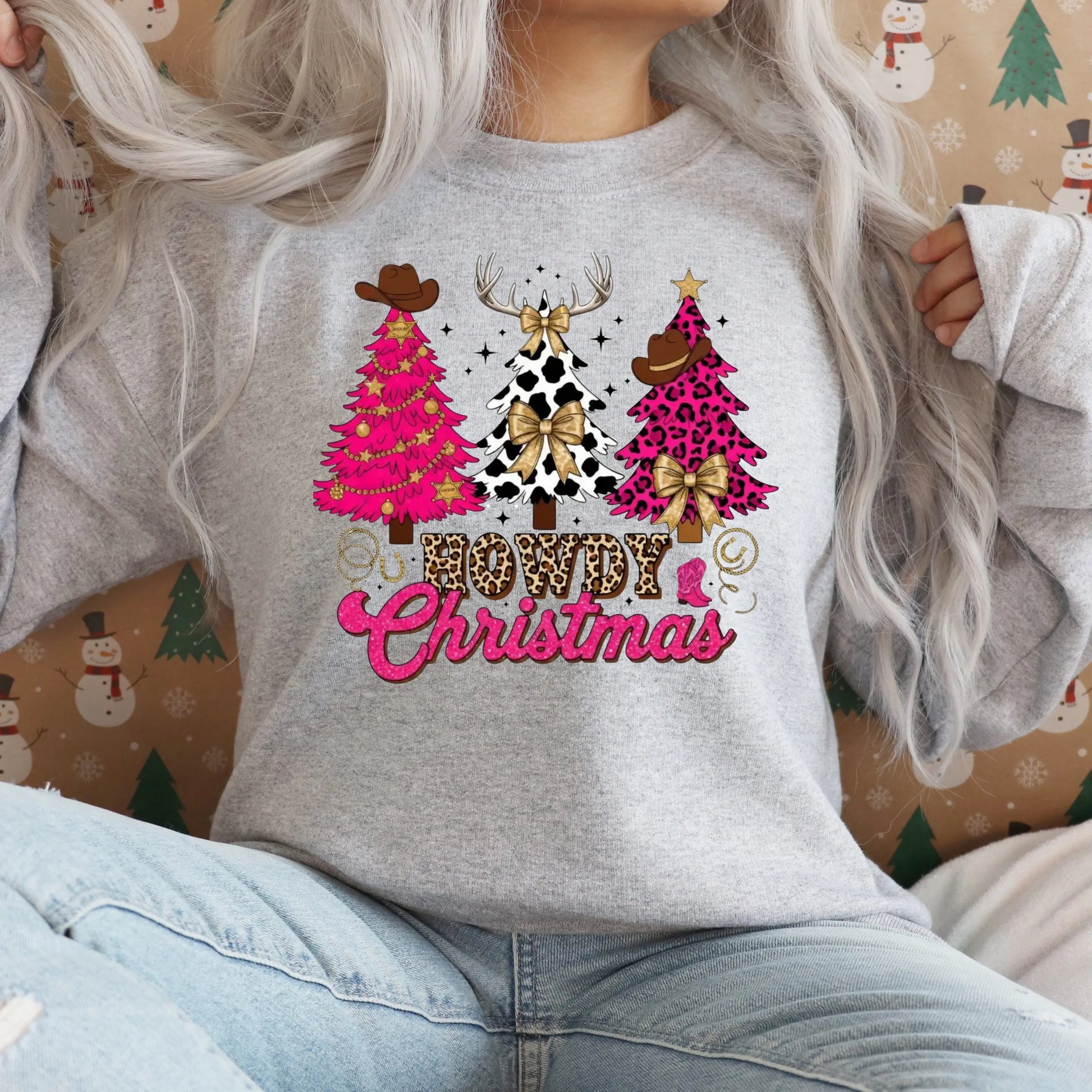 🤠🎄 Howdy Christmas Sweatshirt – Western Holiday Vibes 🎄🤠 Kendra's Self-Made Originations